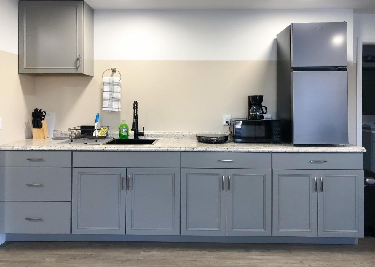 Lazy Cuckoo Inn - Sleek And Stylish Studio Apartments Fort Myers Beach Exteriör bild
